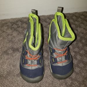 Keen toddler waterproof boot sneakers 7 EU 23